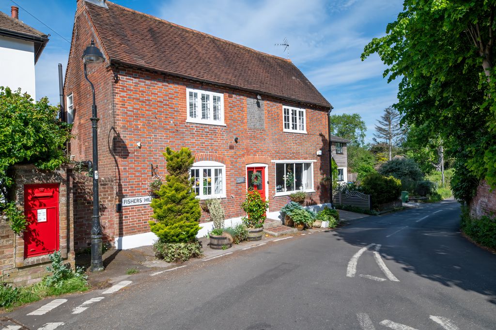 2 Fishers Hill